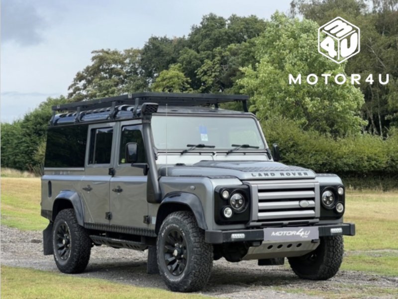 Land Rover Defender 110  - U11326