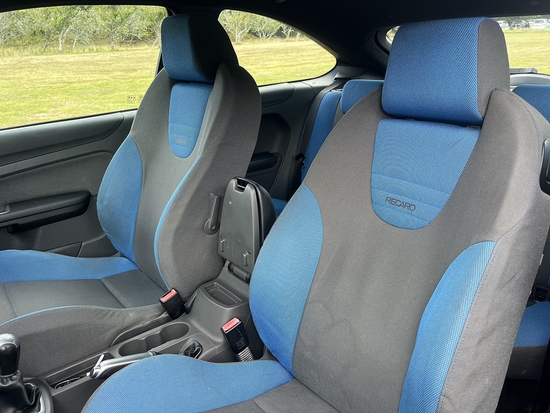 Ford Focus ST-2 - U11327