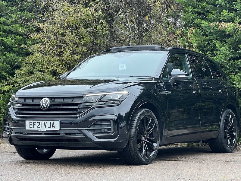 Volkswagen Touareg TDI V6 Black Edition - U11329
