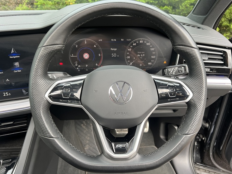 Volkswagen Touareg TDI V6 Black Edition - U11329