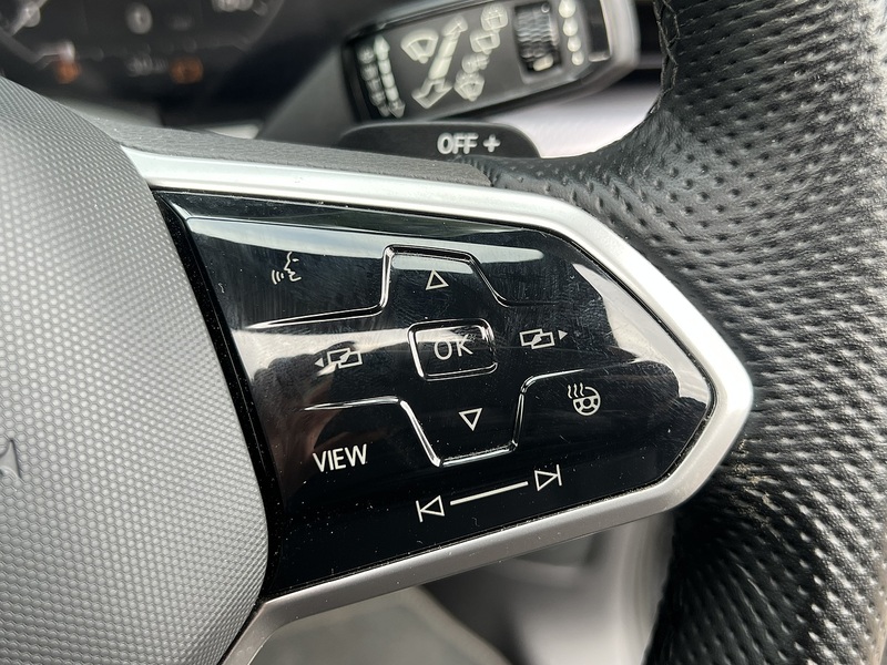 Volkswagen Touareg TDI V6 Black Edition - U11329