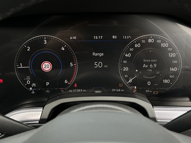 Volkswagen Touareg TDI V6 Black Edition - U11329