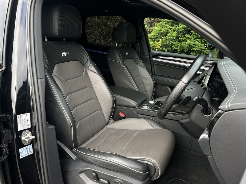 Volkswagen Touareg TDI V6 Black Edition - U11329