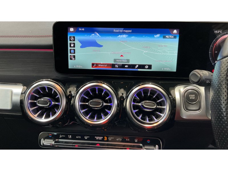 Mercedes-Benz EQB EQB 350 AMG Line - U11330