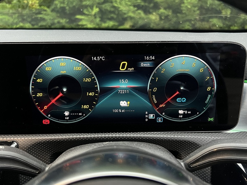 Mercedes-Benz CLA CLA250e AMG Line - U11333