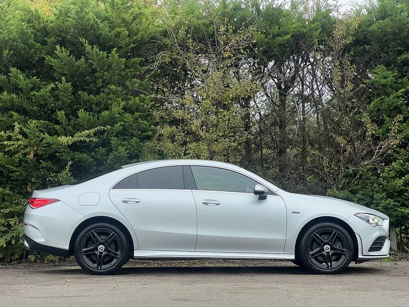 Mercedes-Benz CLA CLA250e AMG Line - U11333