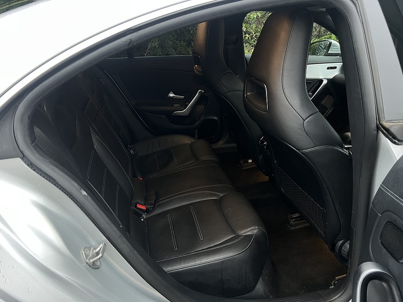 Mercedes-Benz CLA CLA250e AMG Line - U11333
