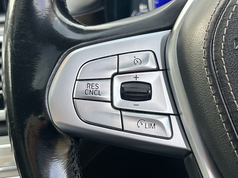 BMW 7 Series 730Ld Exclusive - U11335