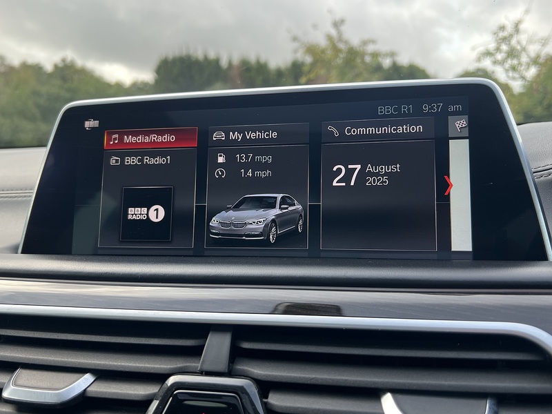 BMW 7 Series 730Ld Exclusive - U11335