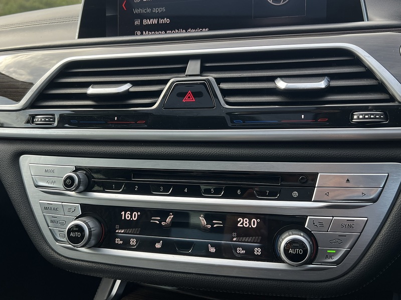 BMW 7 Series 730Ld Exclusive - U11335