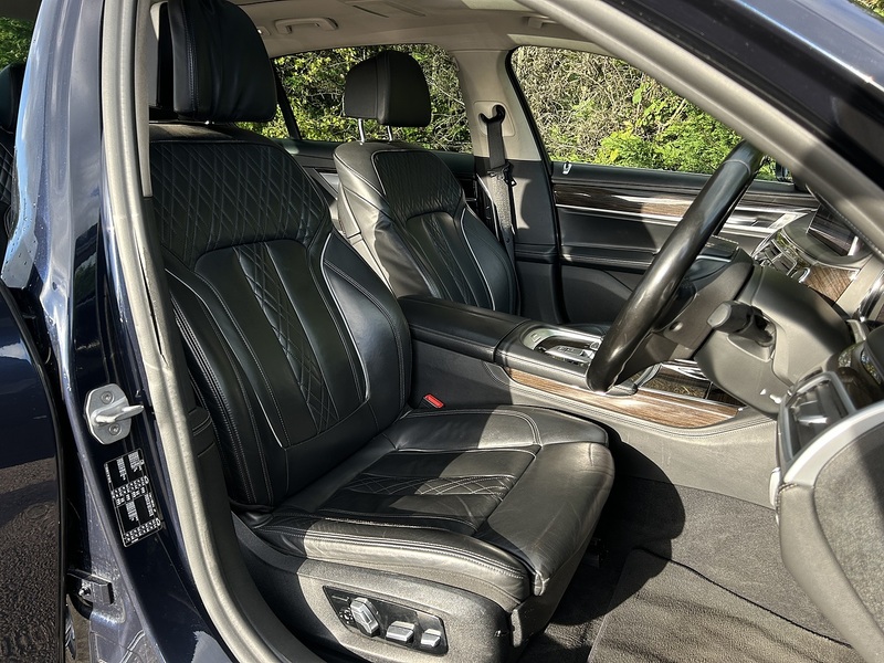 BMW 7 Series 730Ld Exclusive - U11335