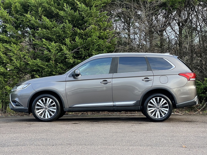 Mitsubishi Outlander MIVEC Exceed - U11338