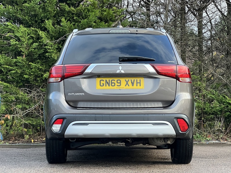 Mitsubishi Outlander MIVEC Exceed - U11338