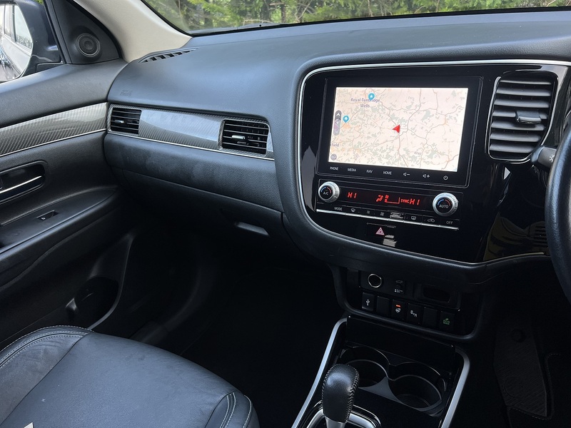 Mitsubishi Outlander MIVEC Exceed - U11338