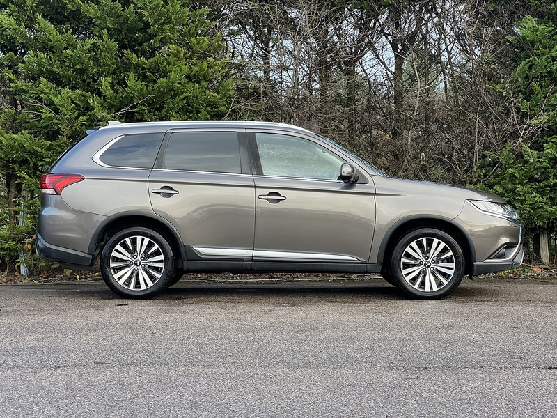 Mitsubishi Outlander MIVEC Exceed - U11338