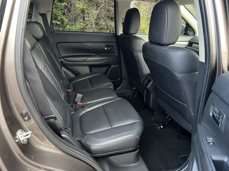 Mitsubishi Outlander MIVEC Exceed - U11338