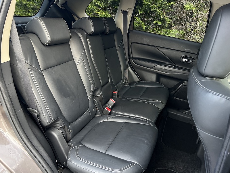 Mitsubishi Outlander MIVEC Exceed - U11338