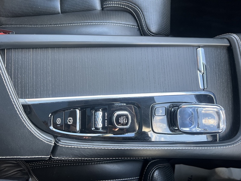 Volvo XC90 h T8 Twin Engine Inscription Pro - U11340