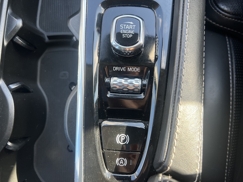 Volvo XC90 h T8 Twin Engine Inscription Pro - U11340