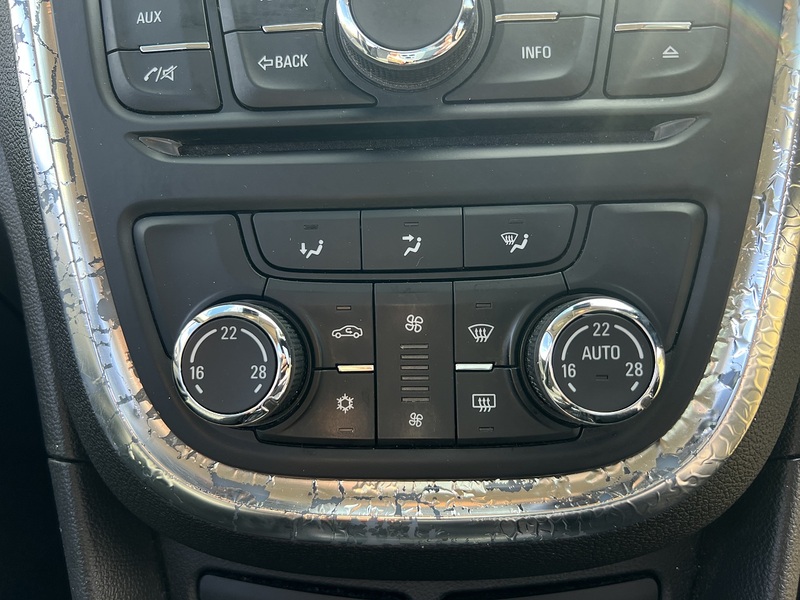 Vauxhall Mokka i Exclusiv - U11341