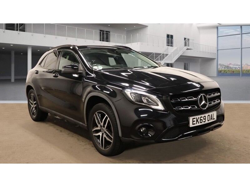 Mercedes-Benz GLA GLA180 Urban Edition - U11342