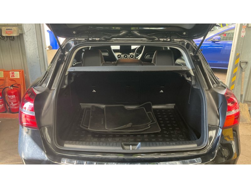 Mercedes-Benz GLA GLA180 Urban Edition - U11342