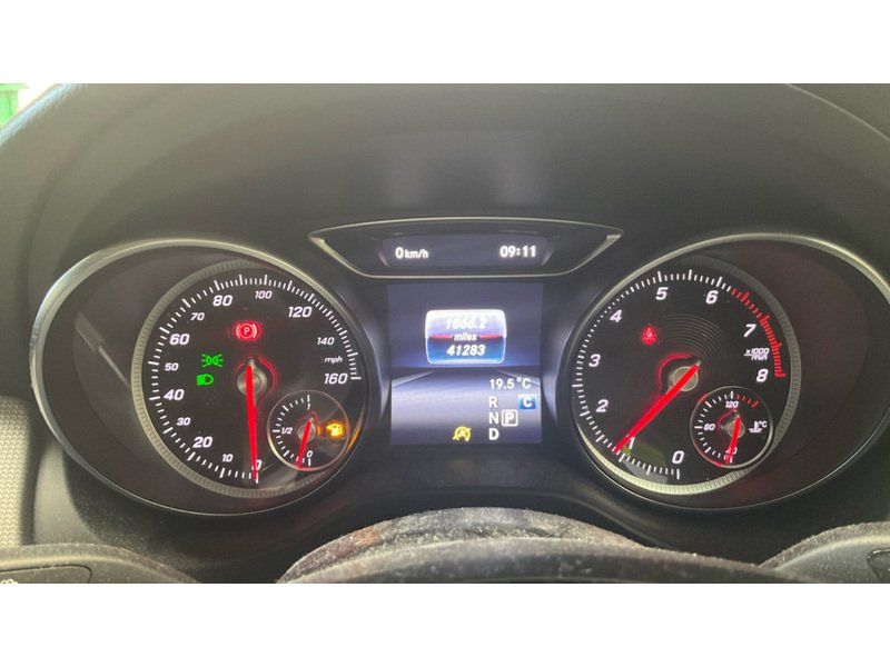 Mercedes-Benz GLA GLA180 Urban Edition - U11342