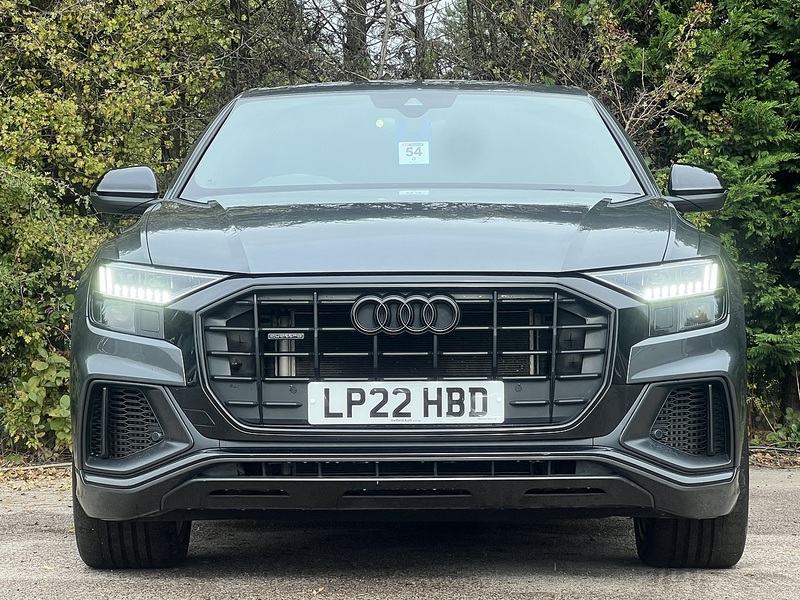 Audi Q8 TFSI V6 Black Edition - U11344