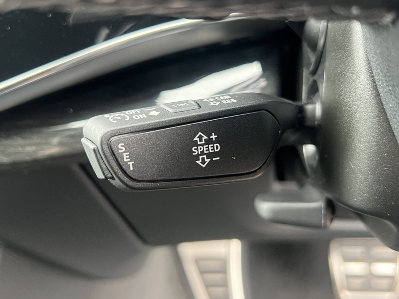 Audi Q8 TFSI V6 Black Edition - U11344