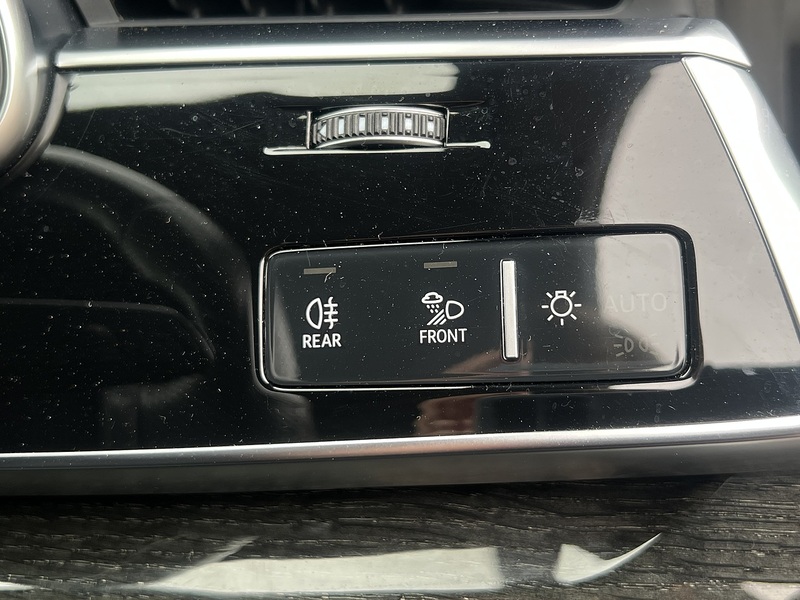 Audi Q8 TFSI V6 Black Edition - U11344