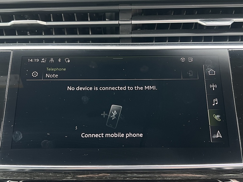 Audi Q8 TFSI V6 Black Edition - U11344