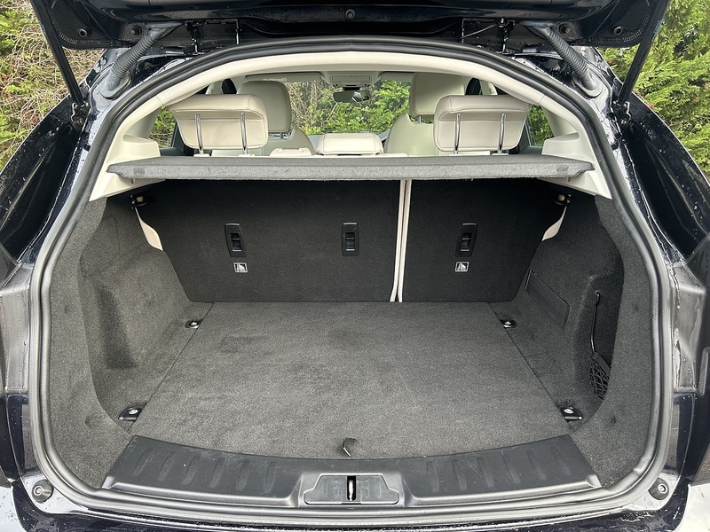 Jaguar E-PACE D150 R-Dynamic S - U11351