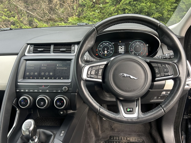 Jaguar E-PACE D150 R-Dynamic S - U11351
