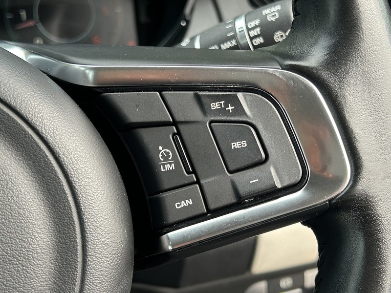 Jaguar E-PACE D150 R-Dynamic S - U11351