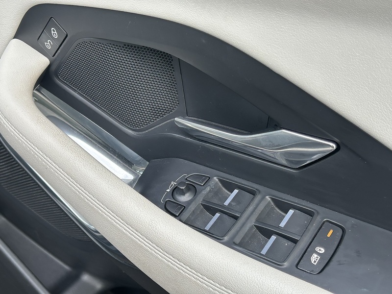 Jaguar E-PACE D150 R-Dynamic S - U11351