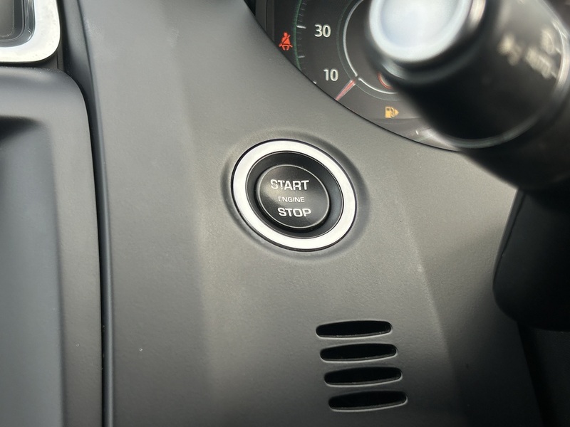 Jaguar E-PACE D150 R-Dynamic S - U11351