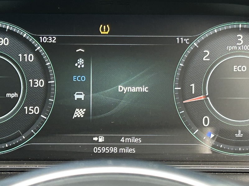 Jaguar E-PACE D150 R-Dynamic S - U11351