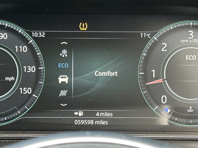 Jaguar E-PACE D150 R-Dynamic S - U11351