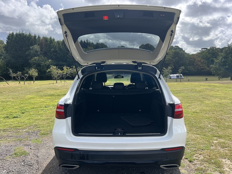 Mercedes-Benz GLC GLC220d Urban Edition - U11352