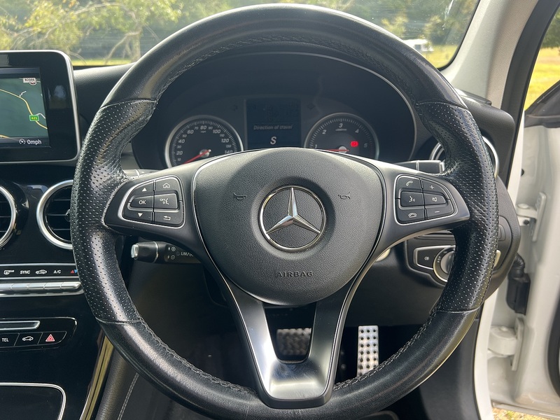 Mercedes-Benz GLC GLC220d Urban Edition - U11352