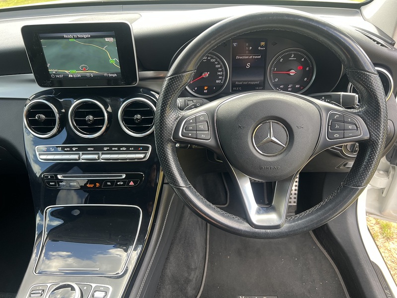 Mercedes-Benz GLC GLC220d Urban Edition - U11352