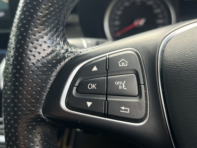 Mercedes-Benz GLC GLC220d Urban Edition - U11352