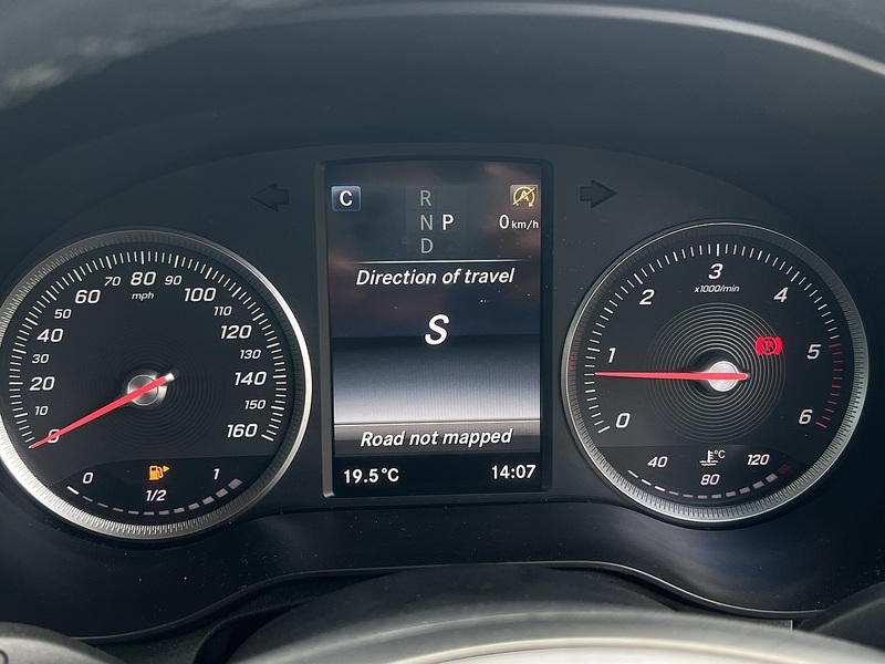 Mercedes-Benz GLC GLC220d Urban Edition - U11352