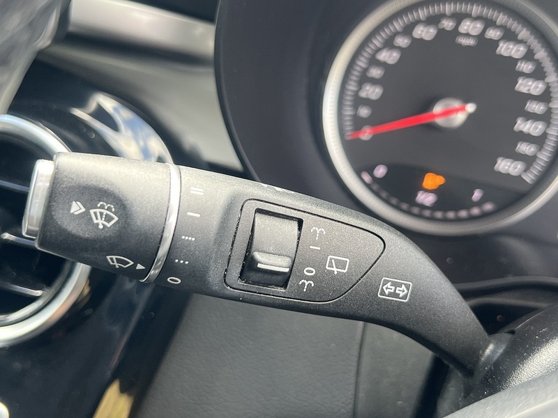 Mercedes-Benz GLC GLC220d Urban Edition - U11352