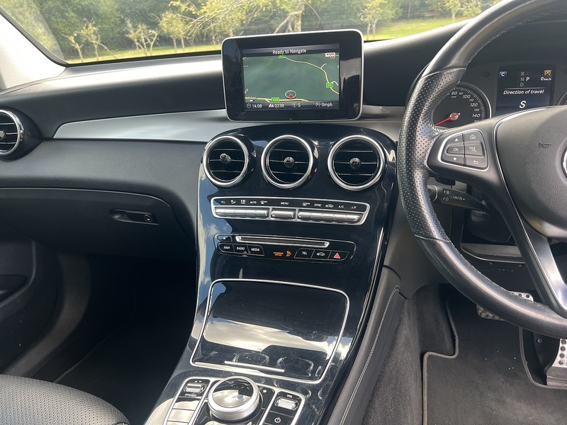 Mercedes-Benz GLC GLC220d Urban Edition - U11352