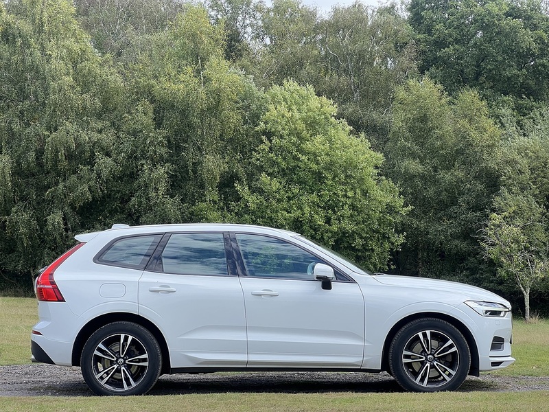 Volvo XC60 T5 Momentum - U11353