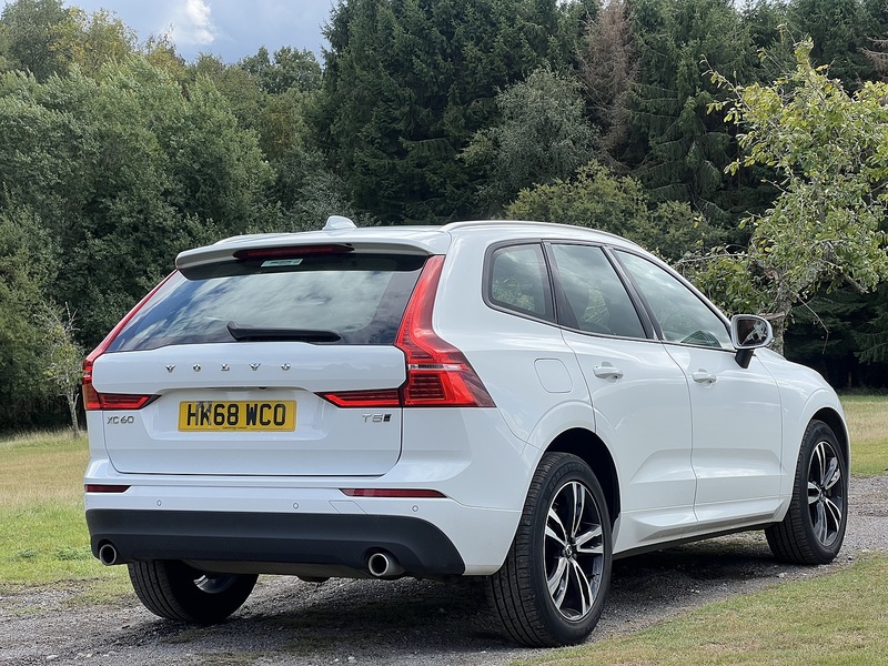 Volvo XC60 T5 Momentum - U11353