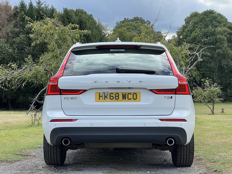 Volvo XC60 T5 Momentum - U11353