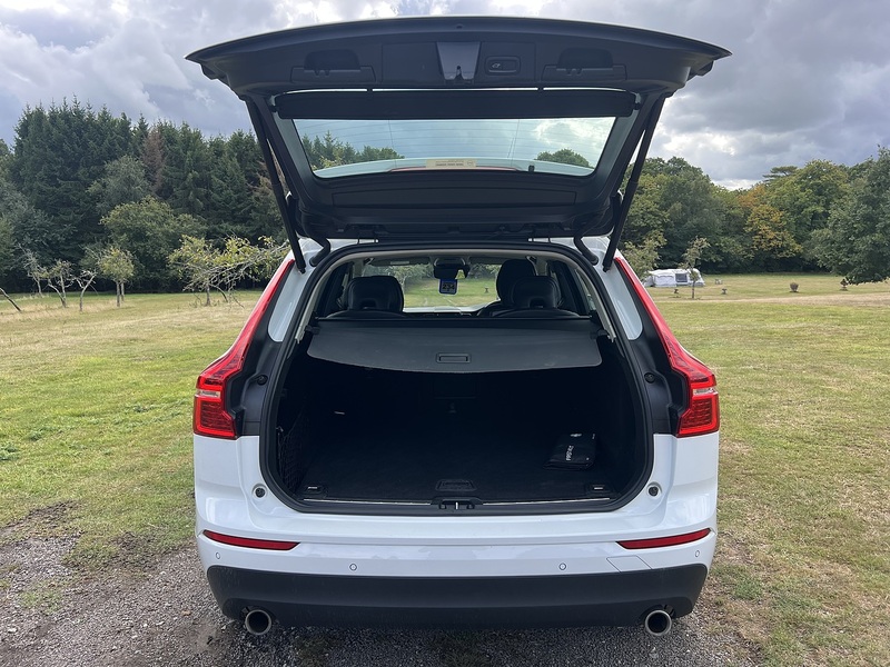 Volvo XC60 T5 Momentum - U11353