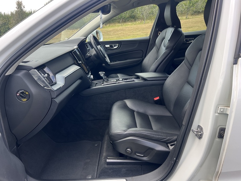 Volvo XC60 T5 Momentum - U11353
